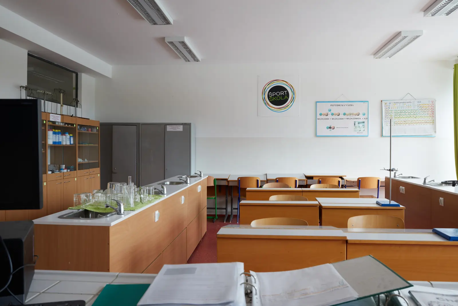 Fotogaléria ŠPORTŠKOLY - učebňa chémie a biológie - 2