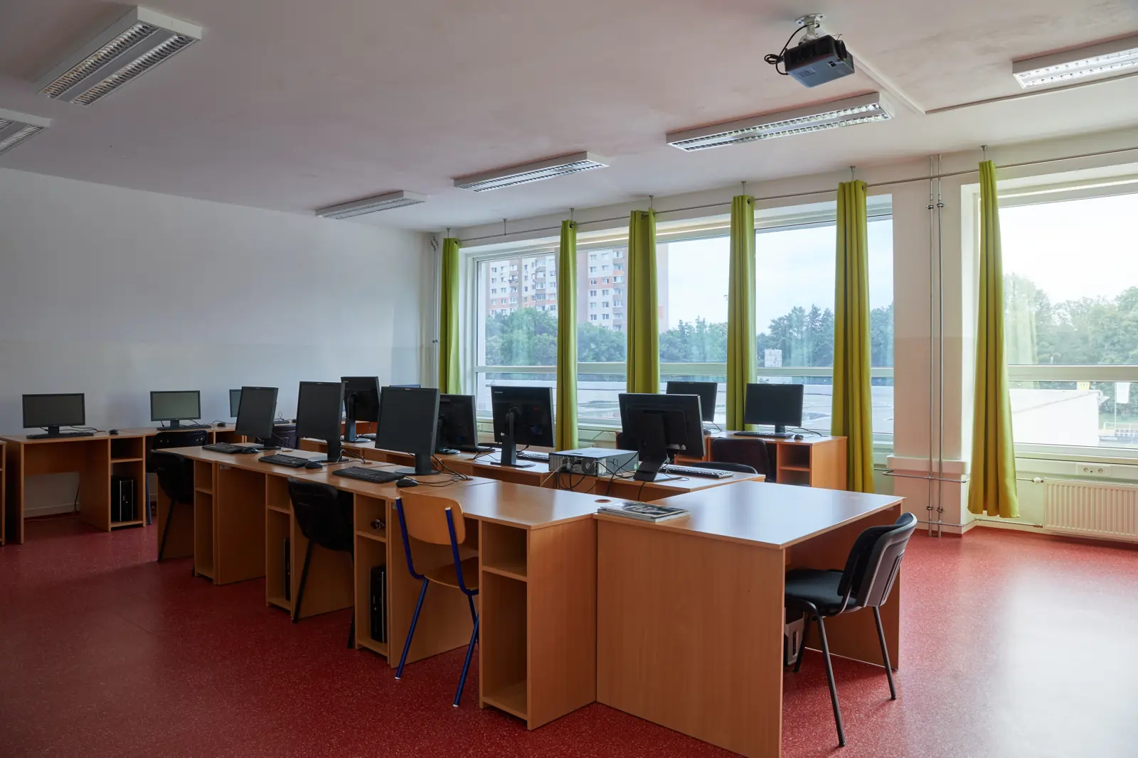 Fotogaléria ŠPORTŠKOLY - učebňa výpočtovej techniky - 2
